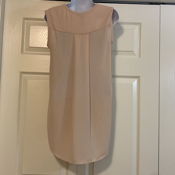 H&M, blouse, sleeveless, button down rough hewn edges, size 4 - Picture 5 of 14